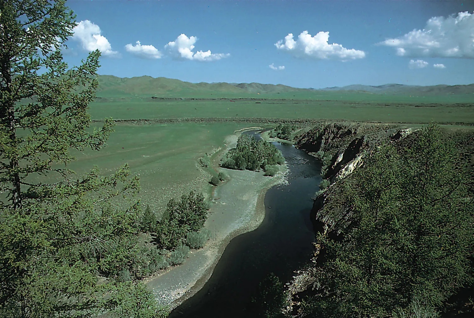 Orkhon River: A Guide to Hiking Trails Near the River