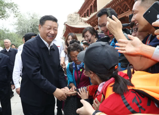 xi-jinping-in-dunhuang-2.jpg xi-jinping-in-dunhuang-2.jpg