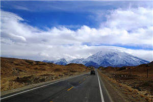 Karakoram Highway Travel Tips: Navigating the Scenic Route 