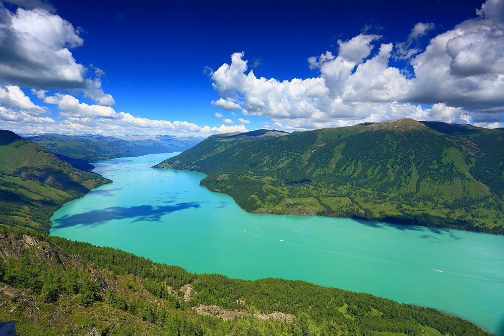 kanas-lake.jpg kanas-lake.jpg