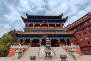 R-C (1).png R-C (1).png