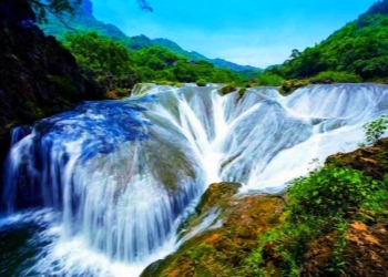 Stone Forest in Water Stone Forest in Water