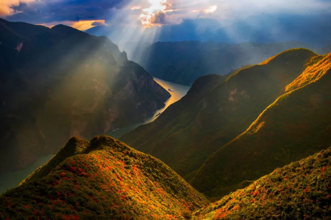 Goddess-Stream-3.jpg Goddess-Stream-3.jpg