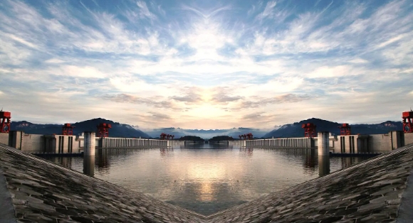Yangtze River's Hydraulic Wonders