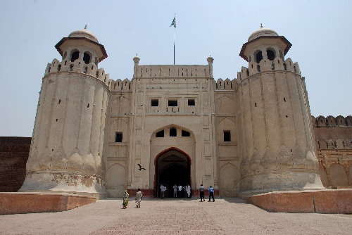 Lahore Castle.jpg Lahore Castle.jpg