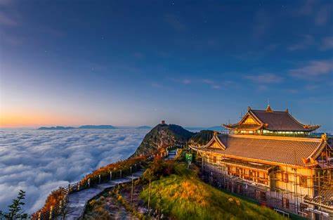 Mount Emei.jpg Mount Emei.jpg